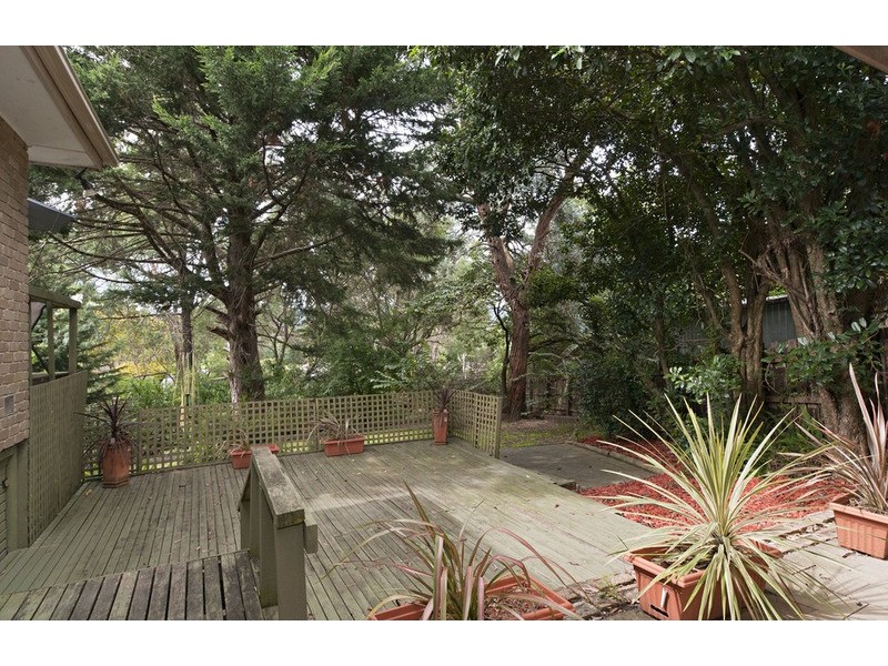 6 Selina Avenue, Mooroolbark VIC 3138