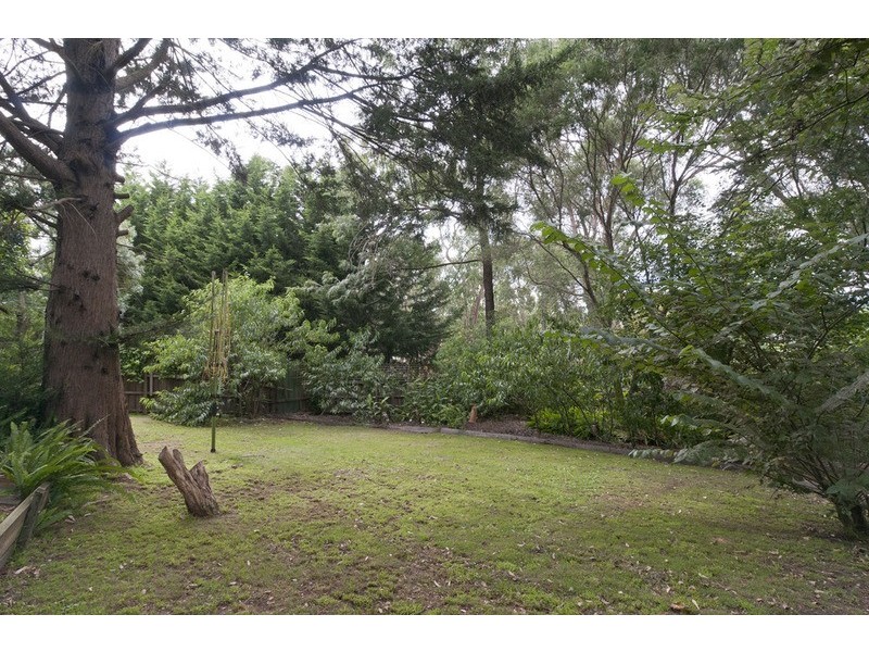 6 Selina Avenue, Mooroolbark VIC 3138