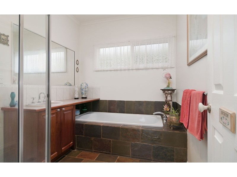 22 Rivergum Drive, Croydon North VIC 3136