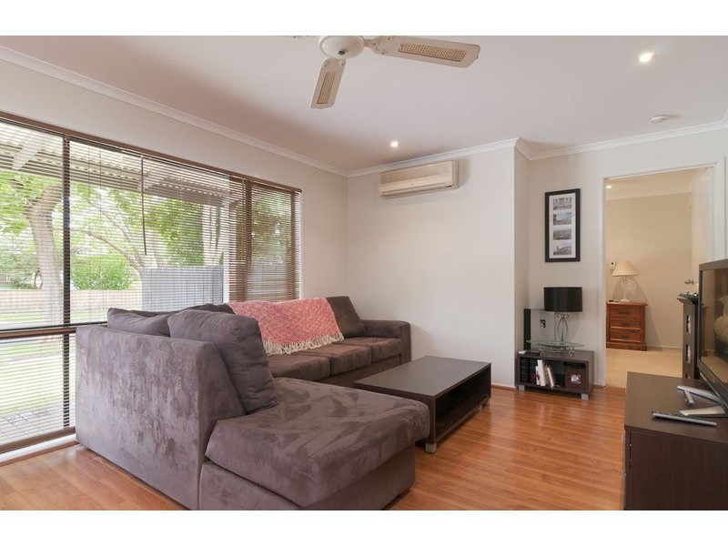 6a Colchester Road, Kilsyth VIC 3137