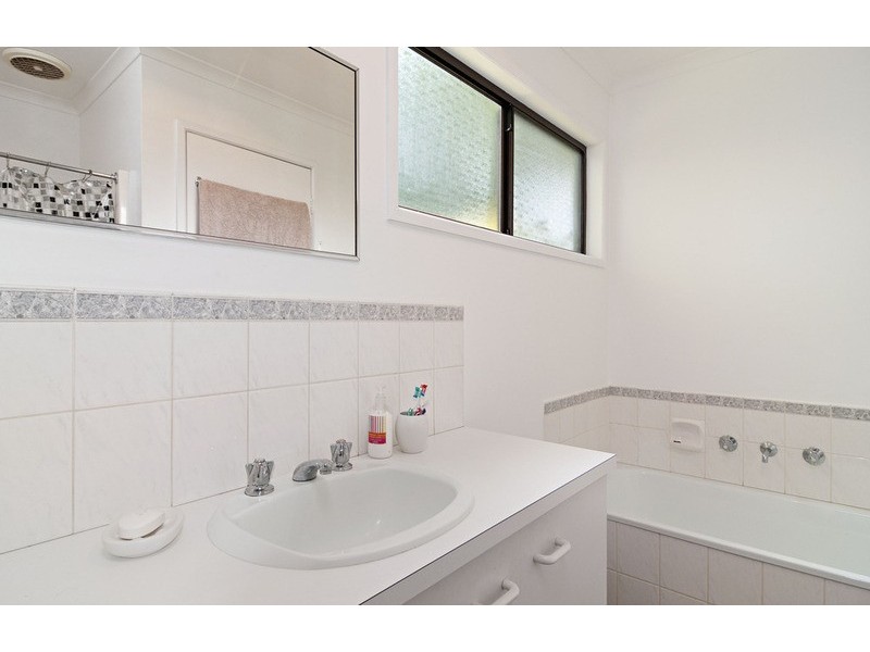 6a Colchester Road, Kilsyth VIC 3137