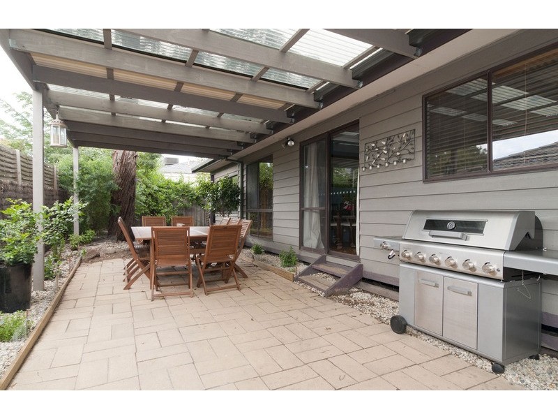 6a Colchester Road, Kilsyth VIC 3137