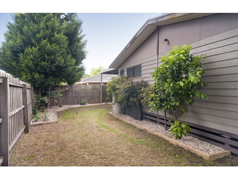 6a Colchester Road, Kilsyth VIC 3137