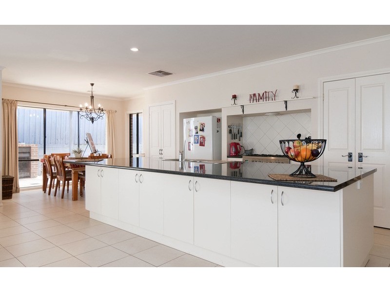 64 Bailey Road, Mount Evelyn VIC 3796