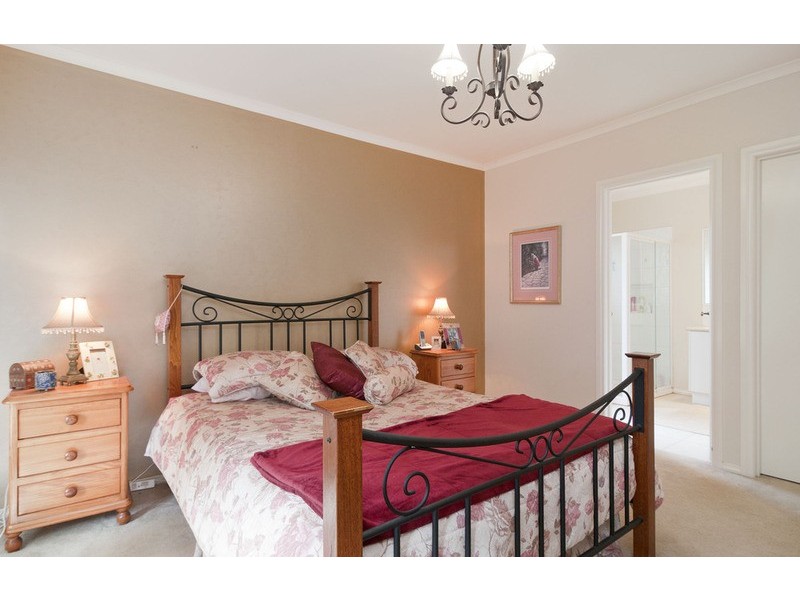 64 Bailey Road, Mount Evelyn VIC 3796