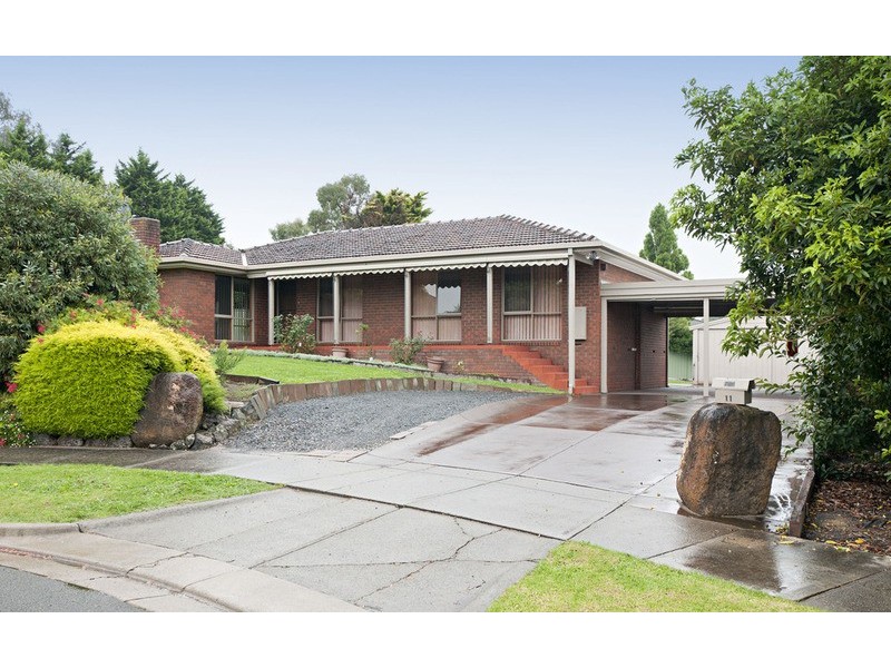 11 Fitzgerald Court, Mooroolbark VIC 3138