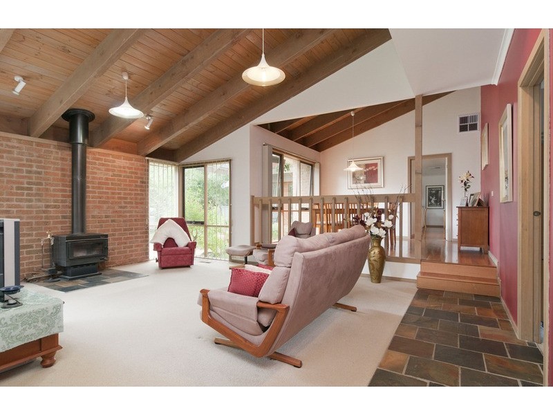 54 Alpine Way, Kilsyth VIC 3137