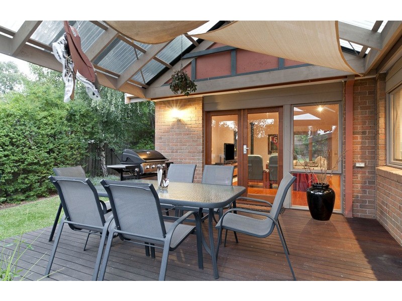 54 Alpine Way, Kilsyth VIC 3137