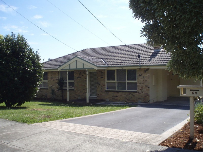 1/59 Dryden Concourse, Mooroolbark VIC 3138