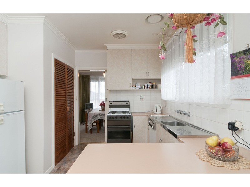 12 Shirley Street, Mooroolbark VIC 3138