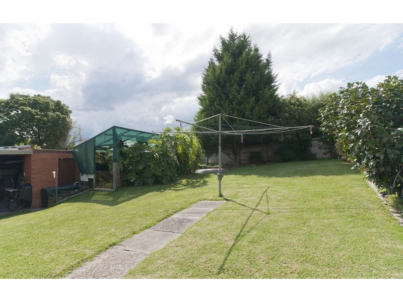 12 Shirley Street, Mooroolbark VIC 3138