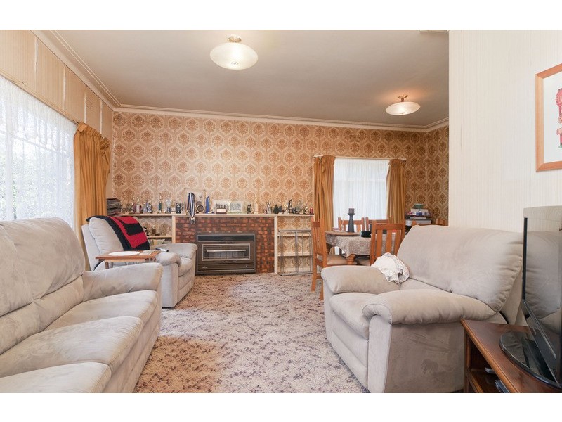 35 Boyana Crescent, Croydon VIC 3136