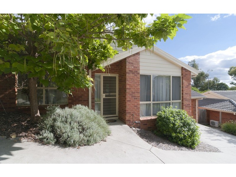 8/8-10 Wyuna Walk, Mooroolbark VIC 3138