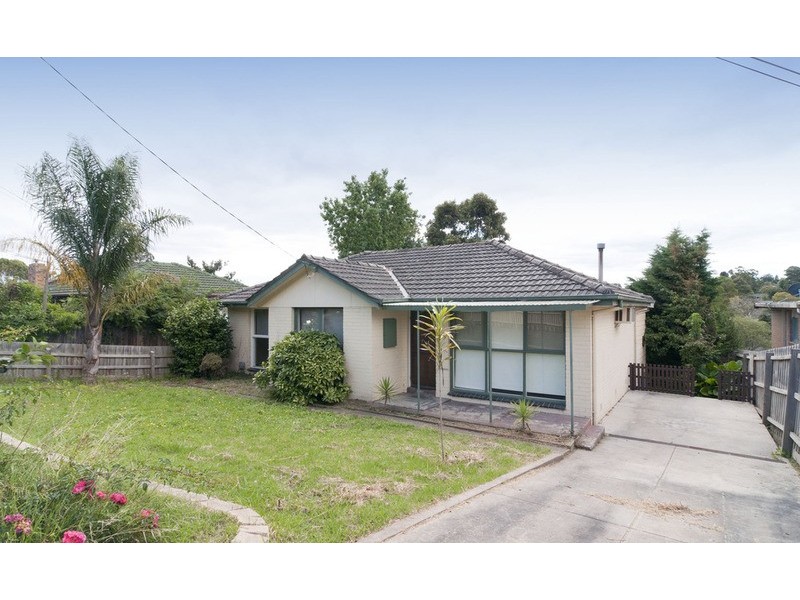 15 Sheldon Avenue, Mooroolbark VIC 3138