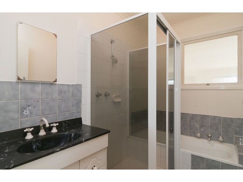 15 Sheldon Avenue, Mooroolbark VIC 3138