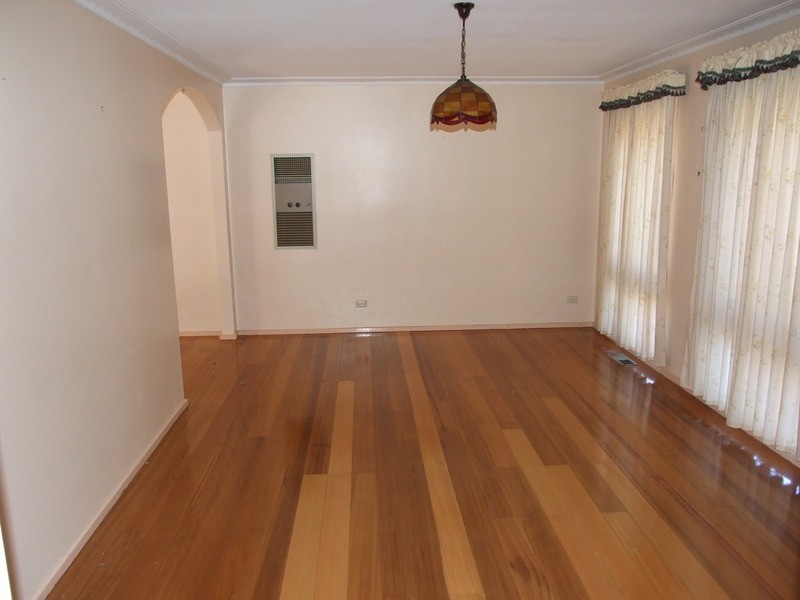 36 Pembroke Road, Mooroolbark VIC 3138