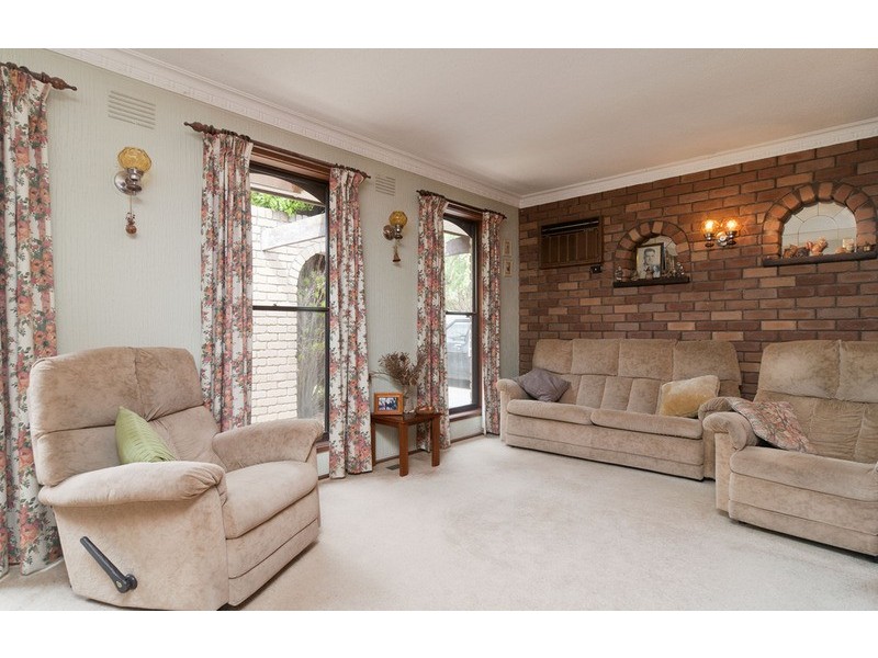 7 Eric Street, Croydon VIC 3136