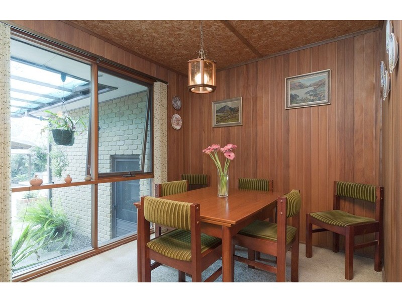 7 Eric Street, Croydon VIC 3136