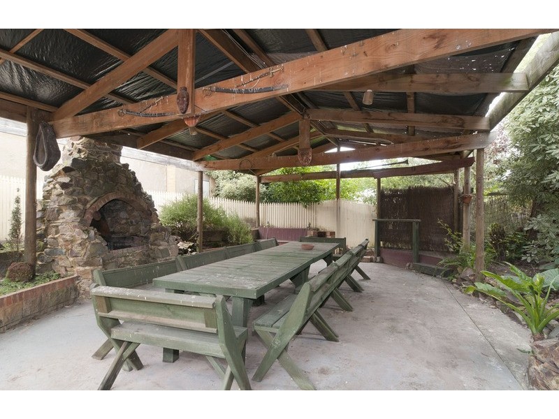 7 Eric Street, Croydon VIC 3136