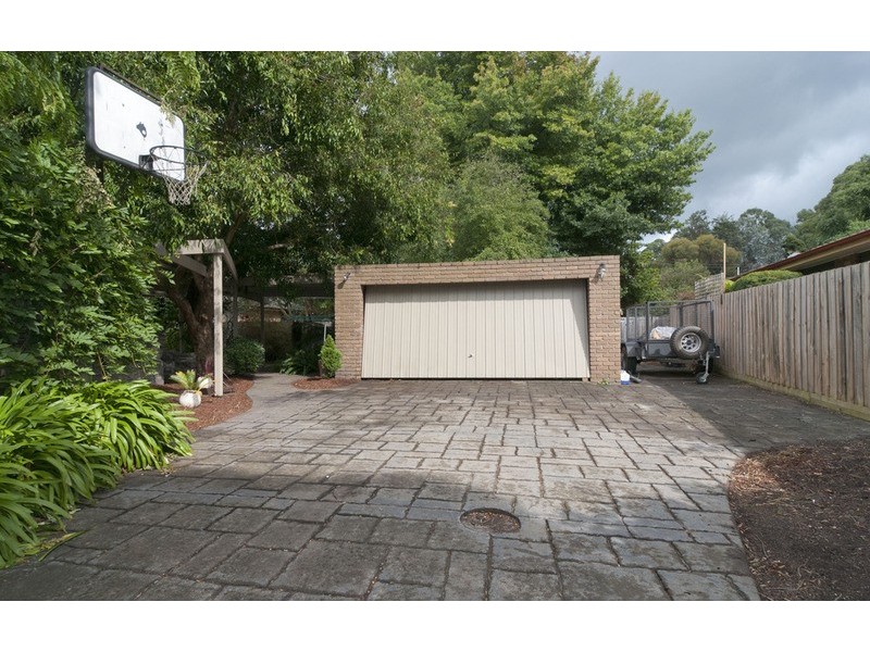 11 Turkeith Crescent, Croydon North VIC 3136