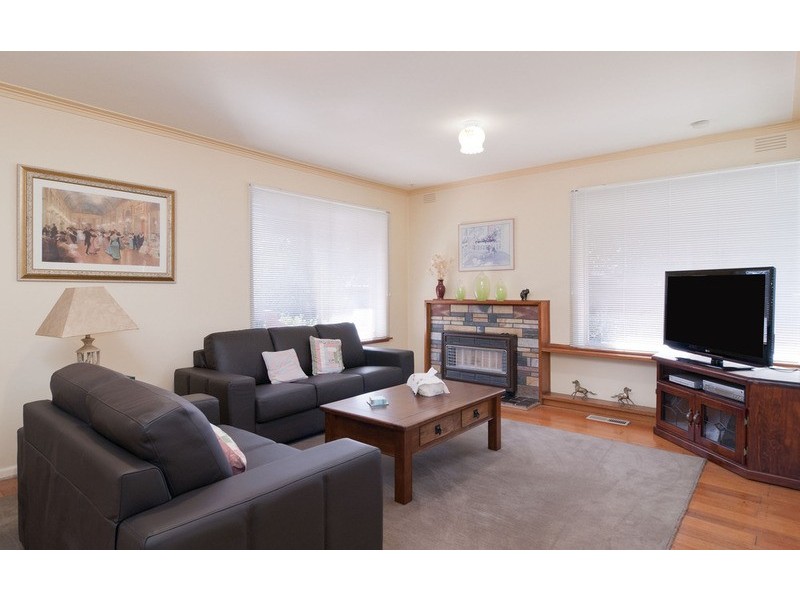 1/9 Churchill Road, Croydon VIC 3136