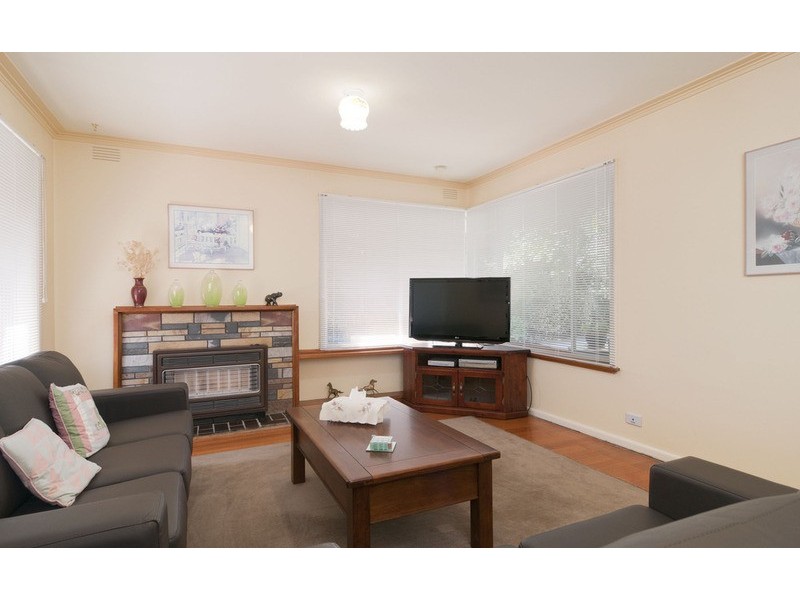 1/9 Churchill Road, Croydon VIC 3136