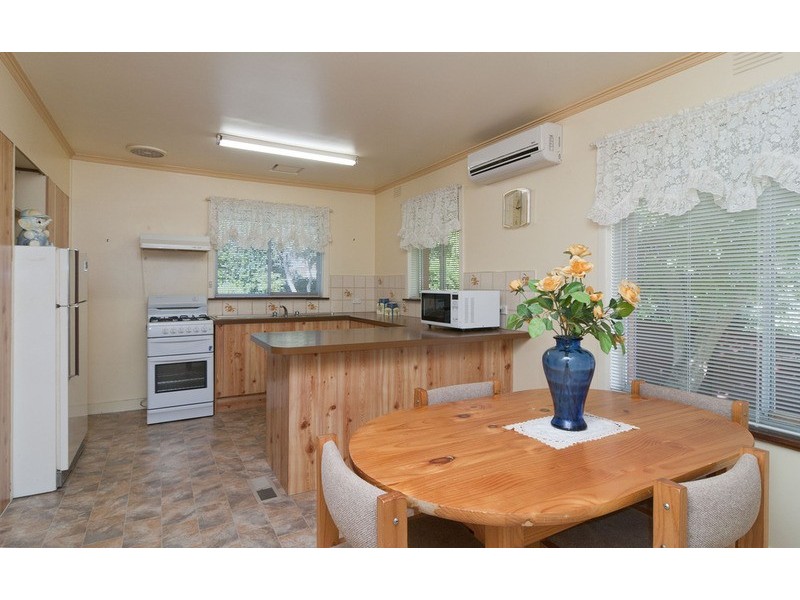 1/9 Churchill Road, Croydon VIC 3136