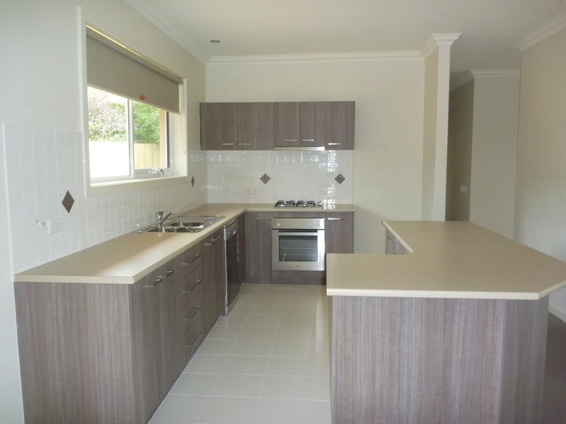 20 Balmoral Street, Kilsyth VIC 3137
