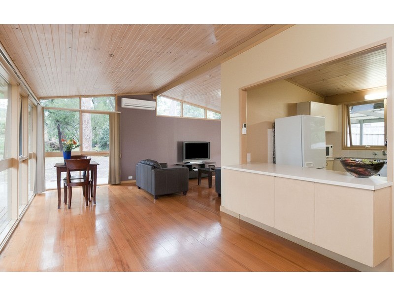 5 Yanina Court, Croydon VIC 3136