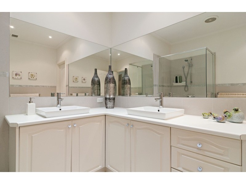 38 Power Street, Croydon North VIC 3136