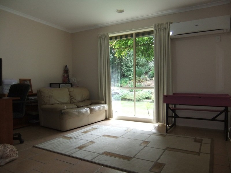 9 Green Street, Mooroolbark VIC 3138