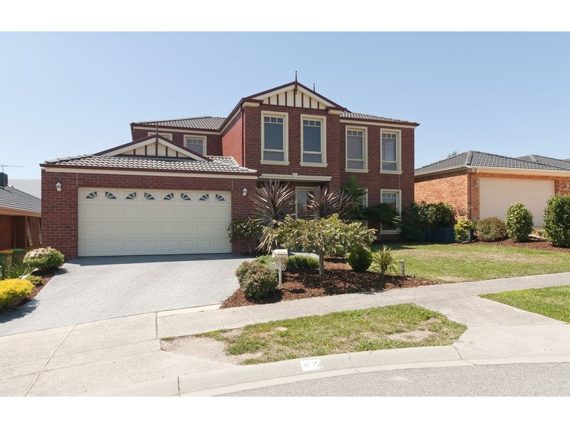 37 Freshfield Avenue, Mooroolbark VIC 3138