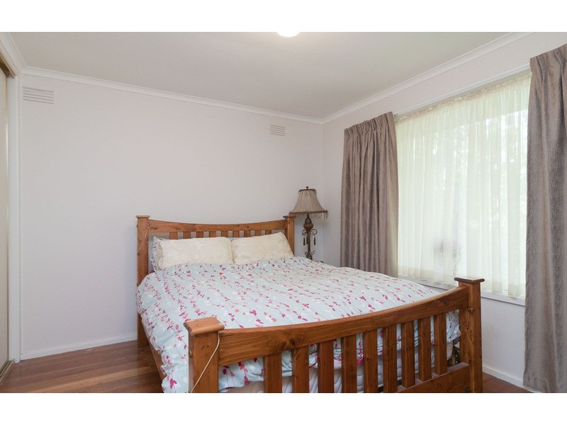 15 Nolan Avenue, Mooroolbark VIC 3138