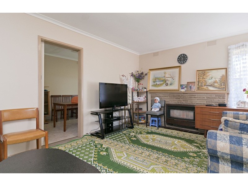 5 Kalimna Street, Mooroolbark VIC 3138