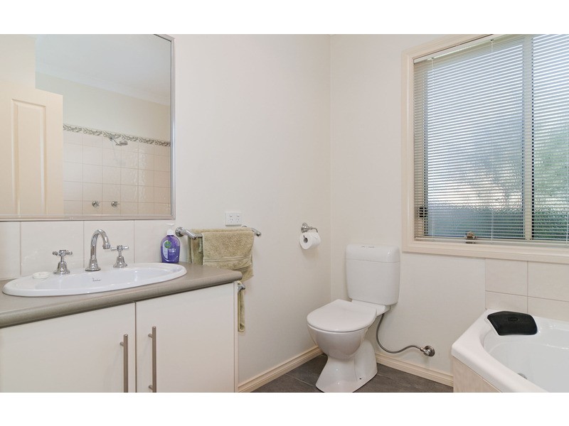 60a Hawthory Road, Kilsyth VIC 3137