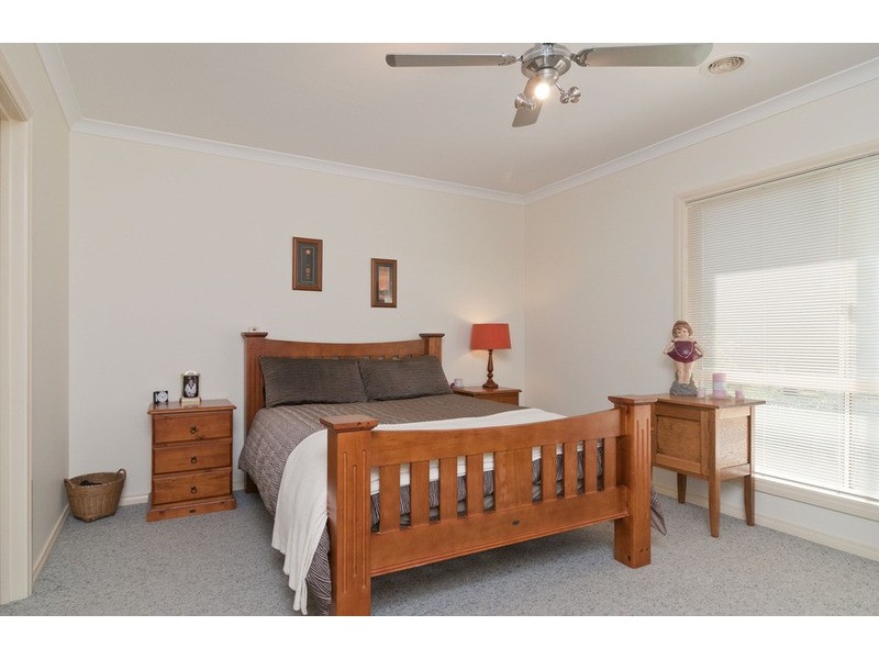 60a Hawthory Road, Kilsyth VIC 3137