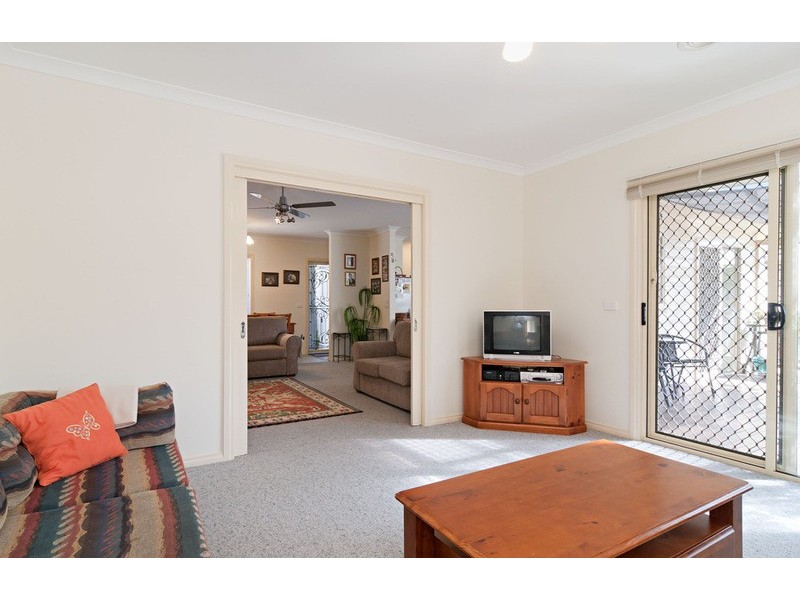 60a Hawthory Road, Kilsyth VIC 3137