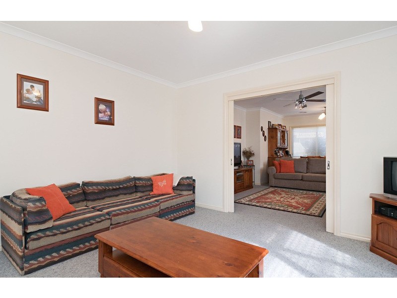 60a Hawthory Road, Kilsyth VIC 3137