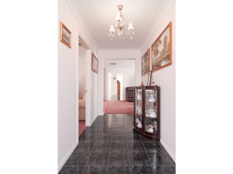 13 Pacific Drive, Mooroolbark VIC 3138