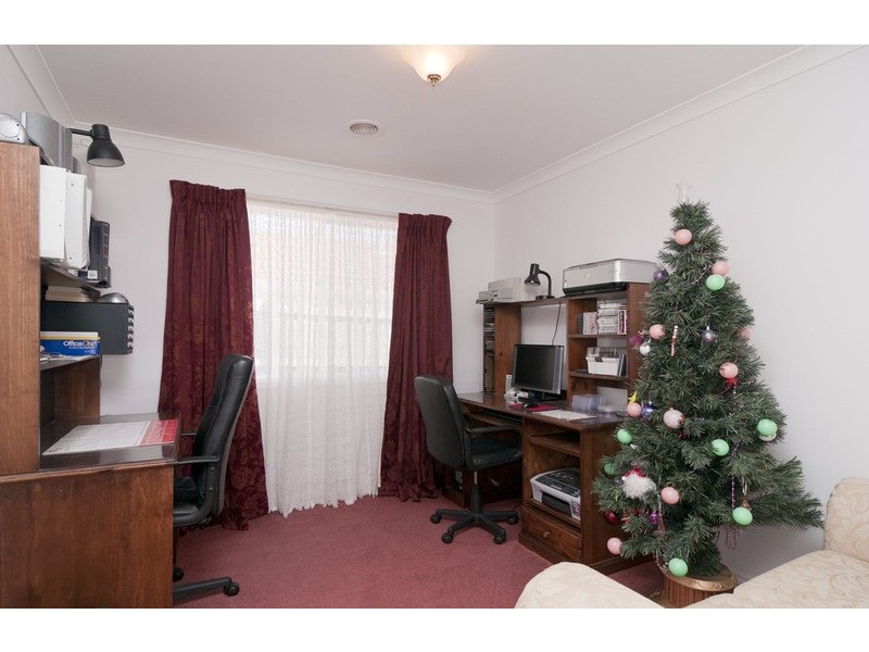 13 Pacific Drive, Mooroolbark VIC 3138