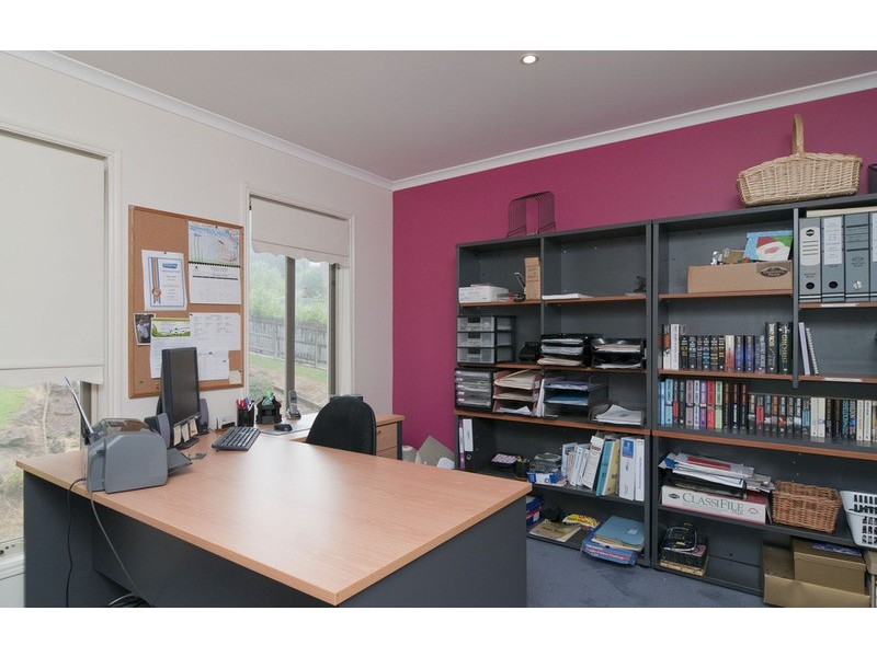 26 Pine Road, Mooroolbark VIC 3138