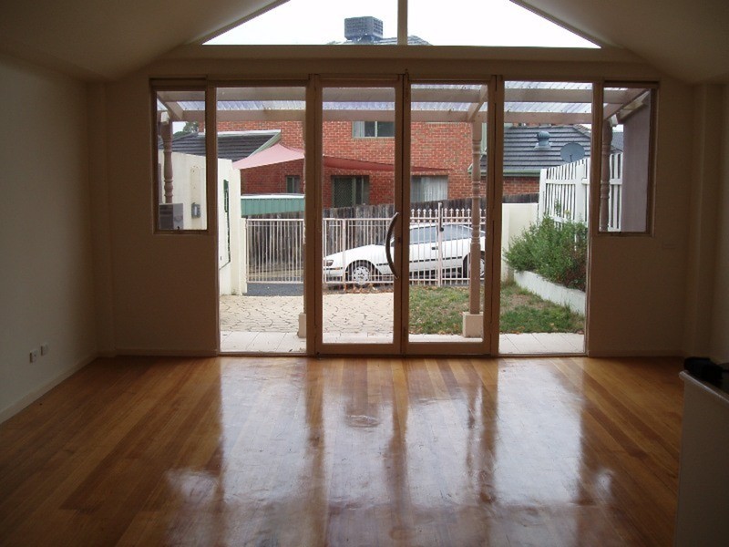 14 Little John Road, Warranwood VIC 3134