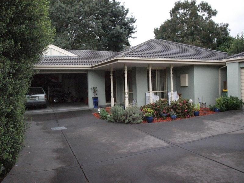 2/75 Cardigan Road, Mooroolbark VIC 3138