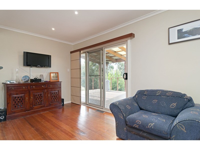 14 Central Avenue, Mooroolbark VIC 3138