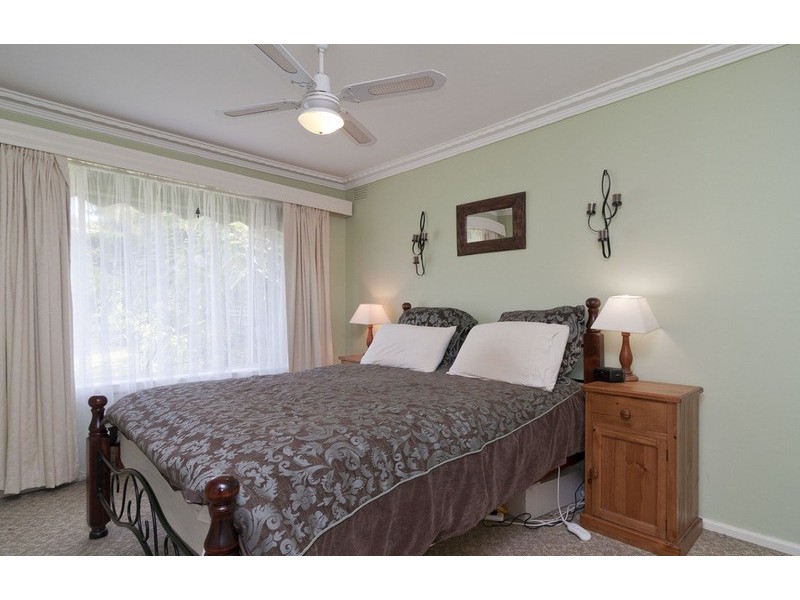 14 Central Avenue, Mooroolbark VIC 3138