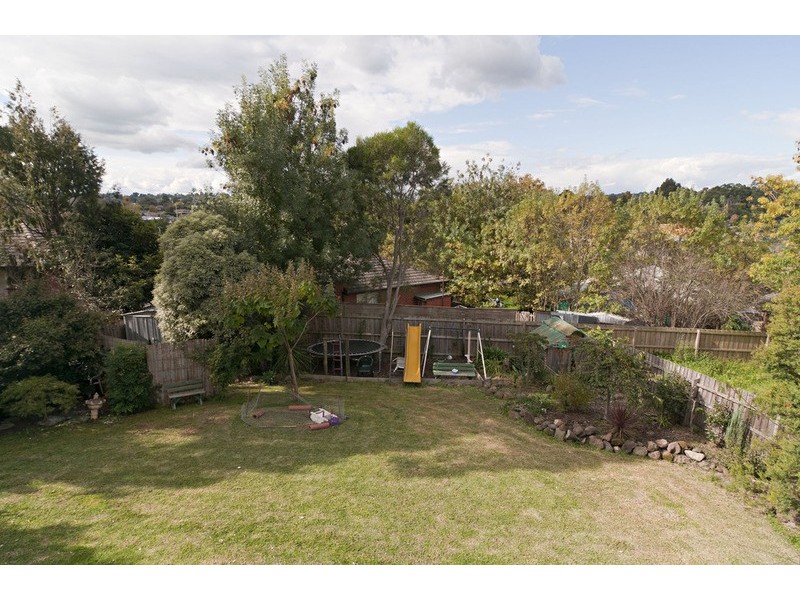 14 Central Avenue, Mooroolbark VIC 3138