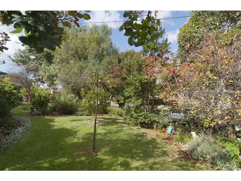 9 Avis Court, Ringwood VIC 3134