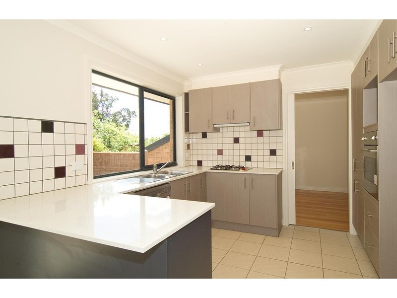 2/5 Humber Road, Croydon North VIC 3136