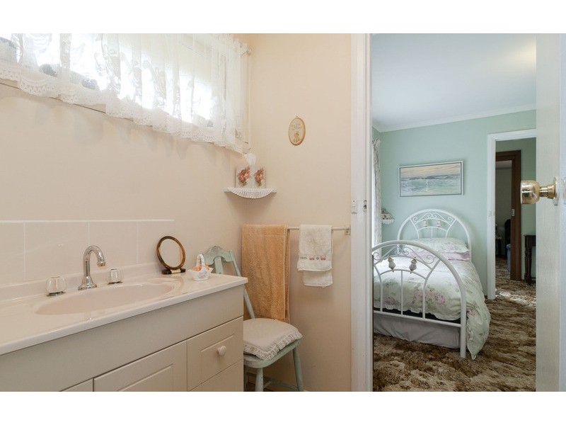 36 Buckmaster Drive, Mount Evelyn VIC 3796