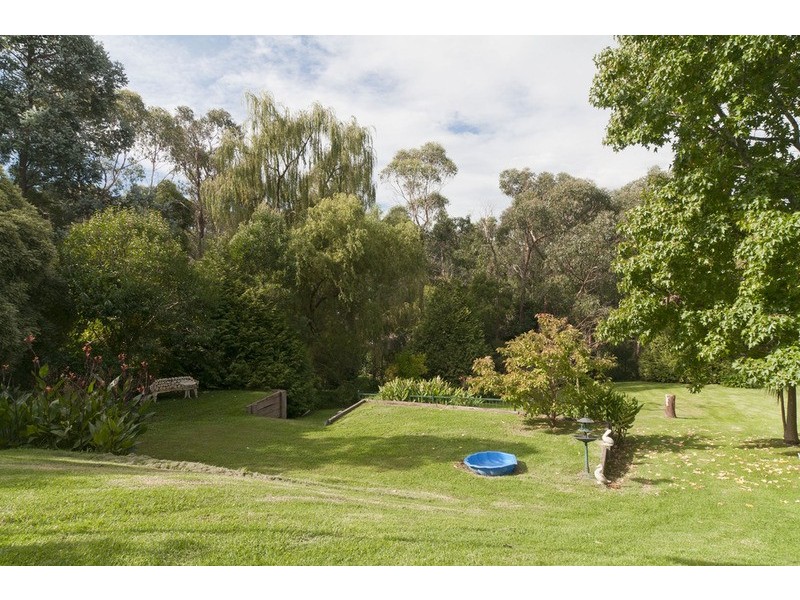 36 Buckmaster Drive, Mount Evelyn VIC 3796